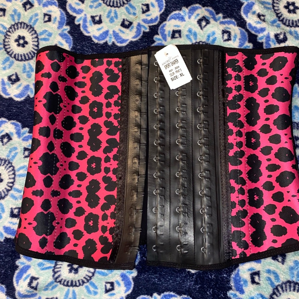 Brand new waist trainer